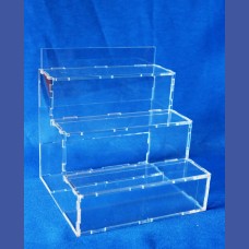 REPISA ESCALERA pegada   3 bases Fondo 60 mm<br>Medidas: 200 x 180 x 180 mm<br>